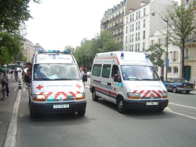 Uzspied, lai redztu pilna izmra attlu